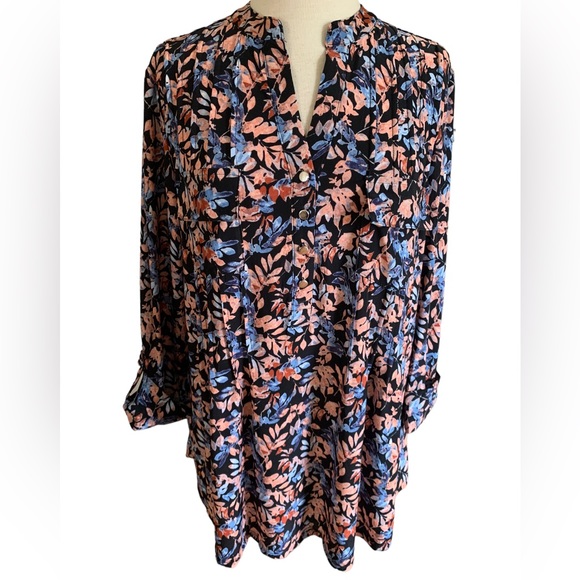Cocomo Tops - COCOMO 1X Plus Size Blue orange floral 3/4 sleeve women's Pintuck Blouse tunic